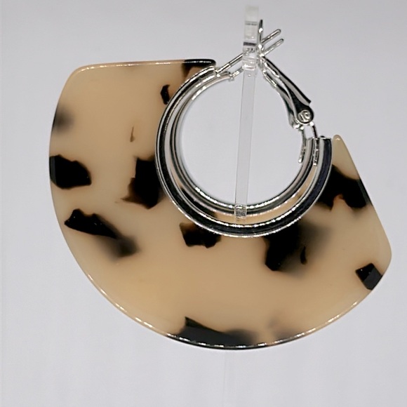 Jewelry - Vintage Bohemian Style Resin Acetate Hoop Earrings